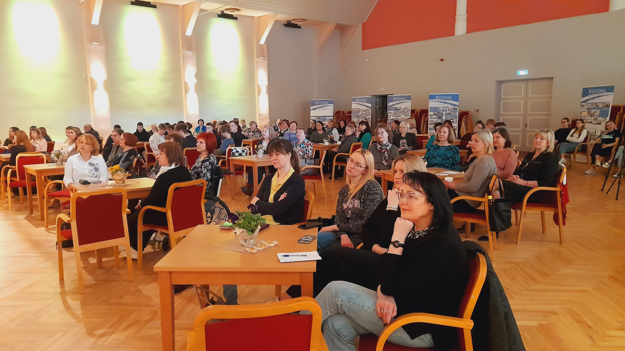 Novada bibliotekāriem Rūjienā lekcijas par tēmu «Latviešu grāmatai 500»