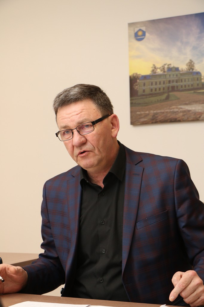 Novads — sešas mazas valmieriņas