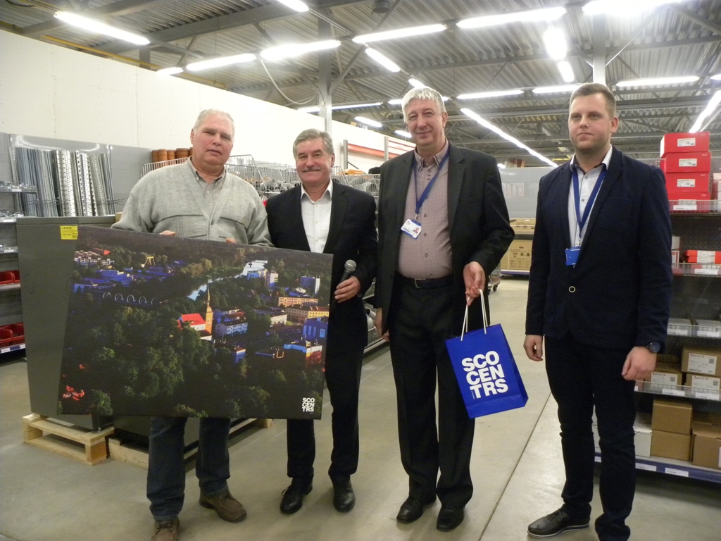 Onninen maina dislokāciju Valmierā