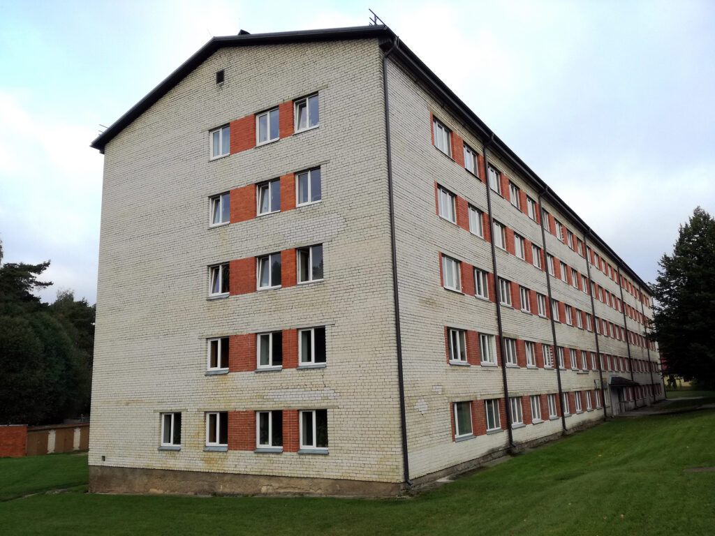 Paaugstinās energoefektivitāti Stacijas ielā 26