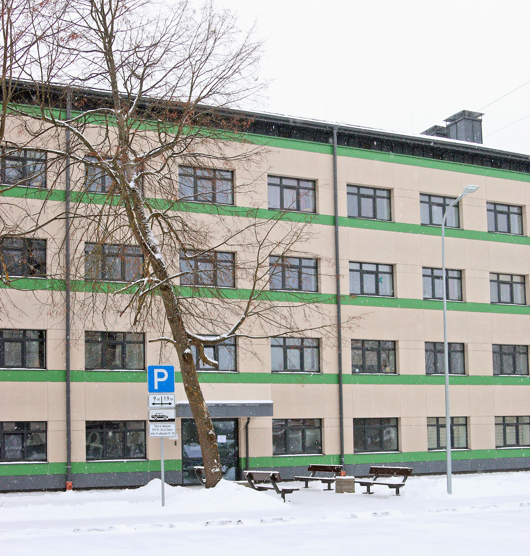 Pakalpojumi, kas turpina darboties