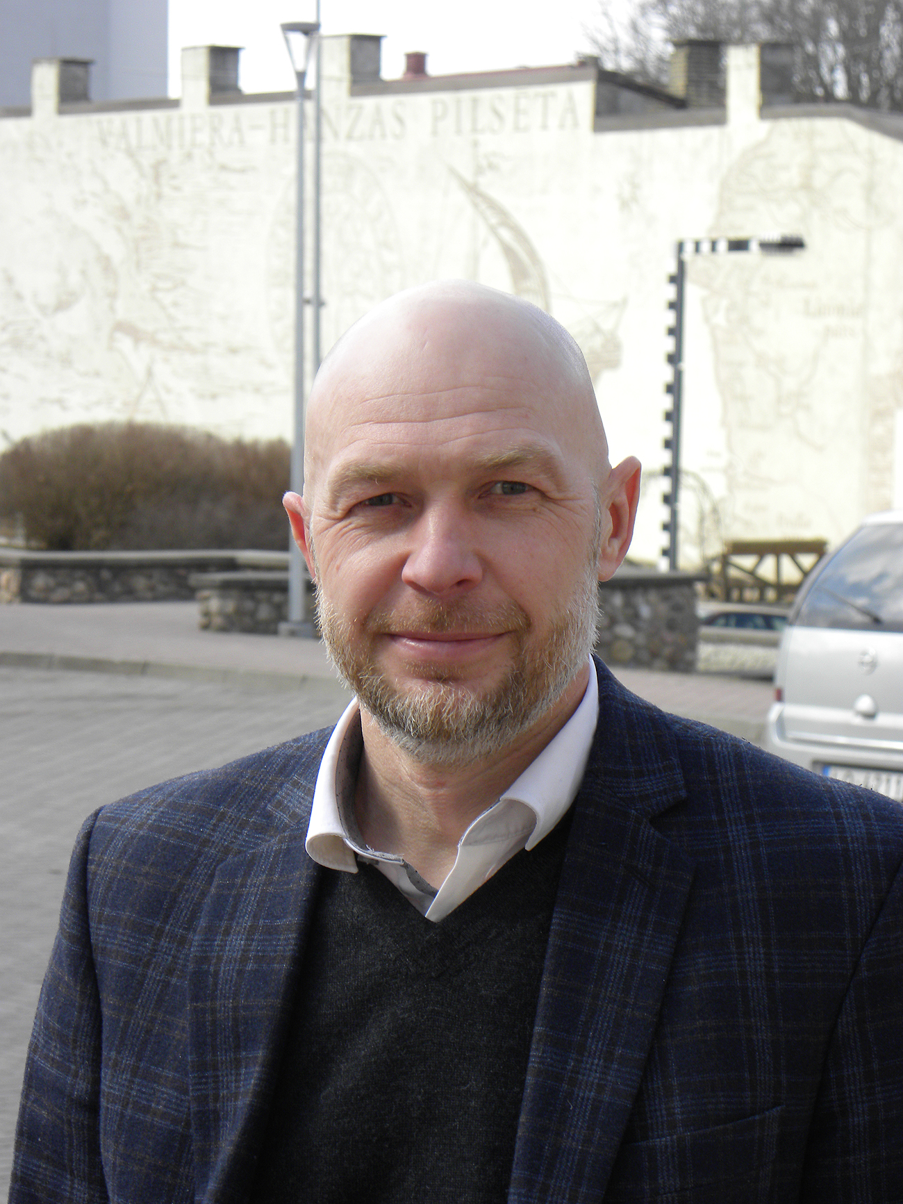 Par Valmieras attīstības lietām