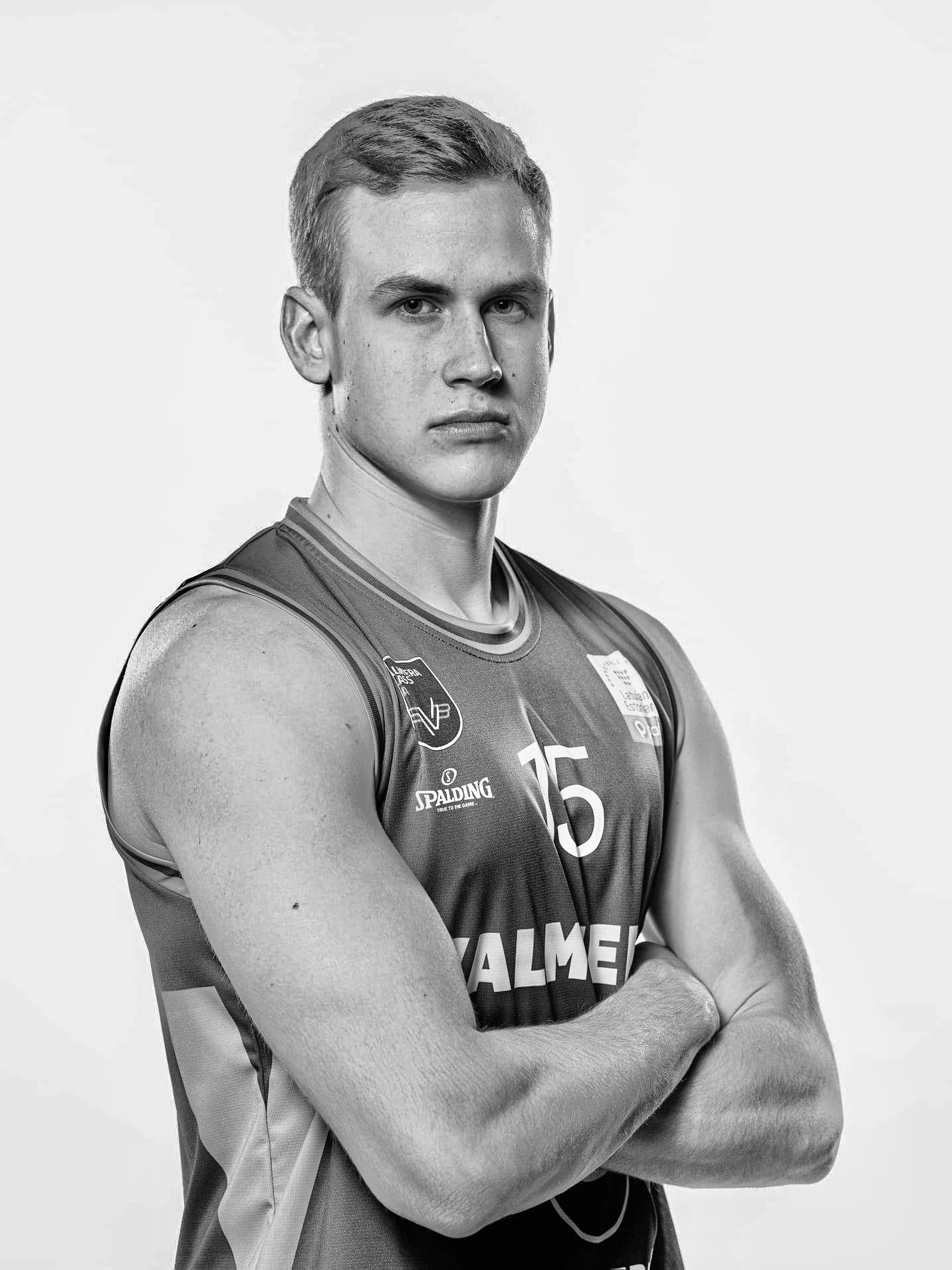 Par basketbolu mājās nerunājam!
