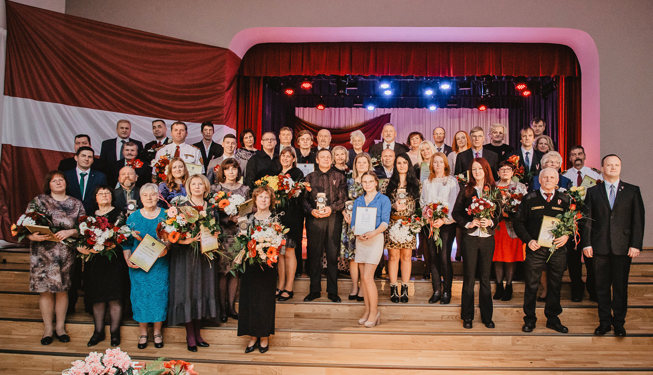 Pasniegtas “Burtnieku novada Lepnums 2019” balvas
