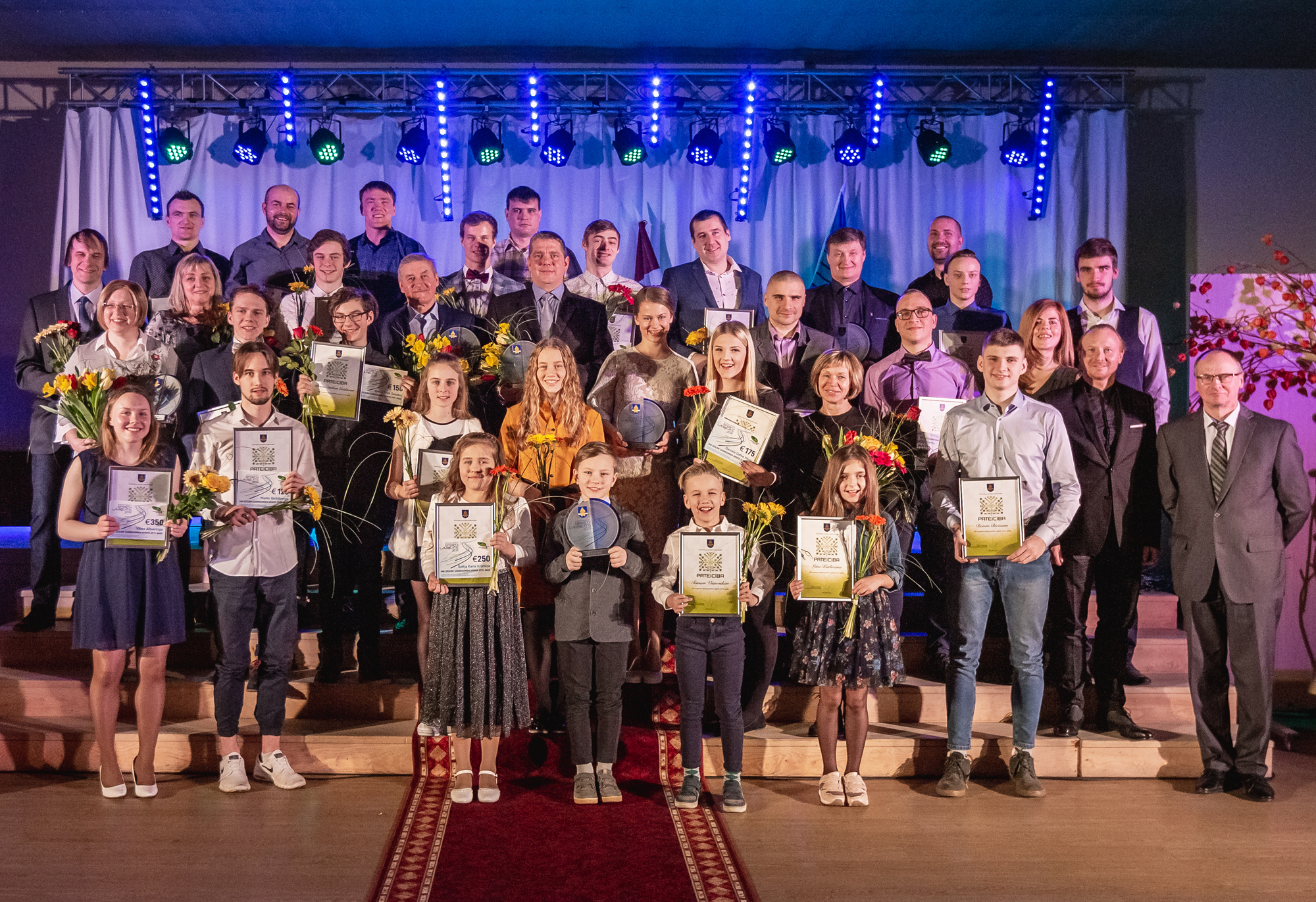 Pasniegtas “Burtnieku novada sporta laureāta 2019” balvas