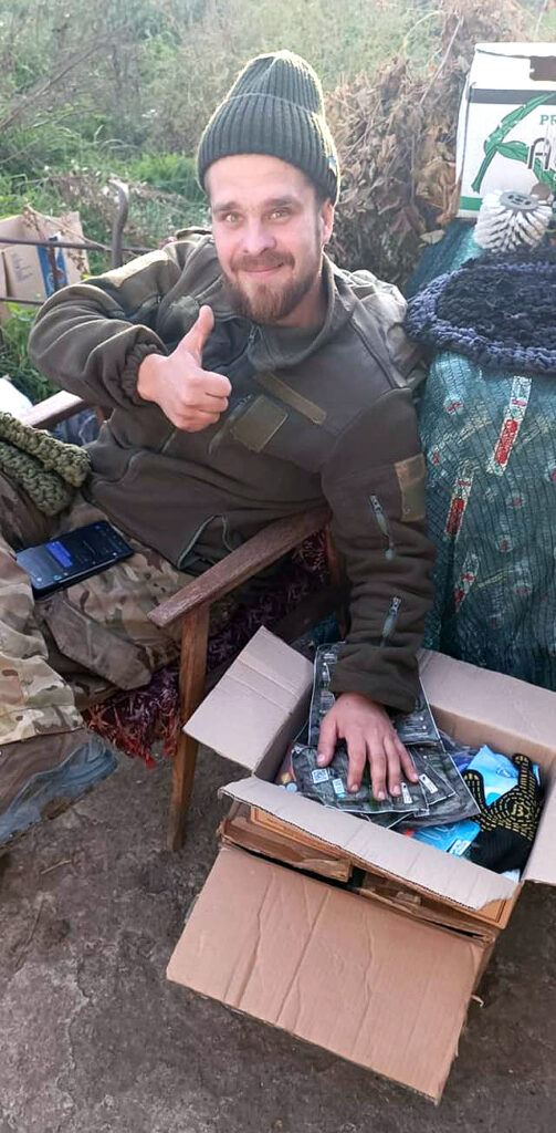 Pēc Ukrainas puses lūguma atsākas  adījumu akcija