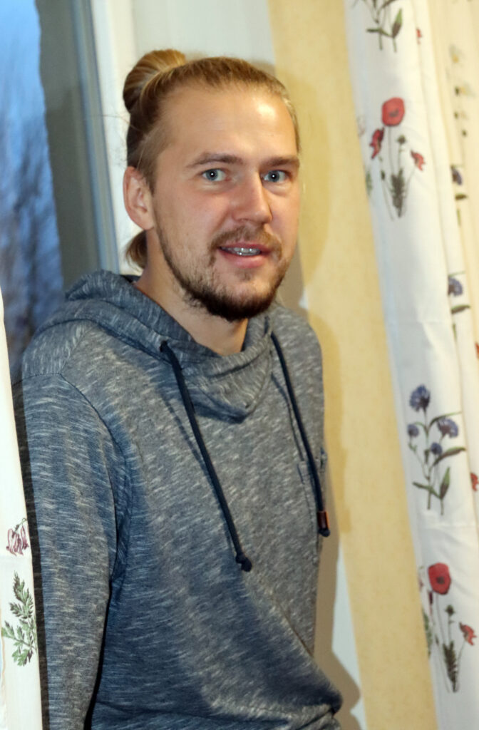 Pēc “dzīves uz koferiem” atpakaļ Naukšēnos