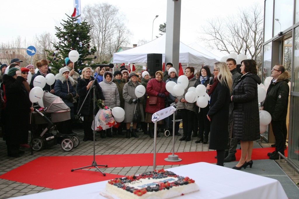 Pēc rekonstrukcijas atklāj Maxima XX veikalu Valmierā