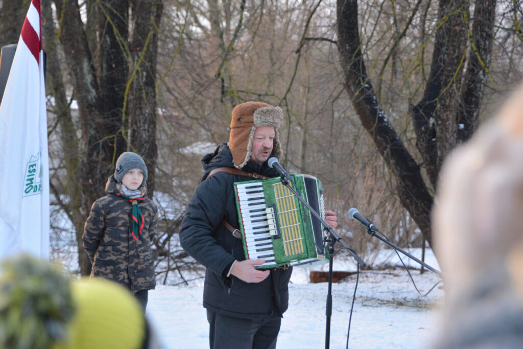 Pie atmiņu ugunskura
