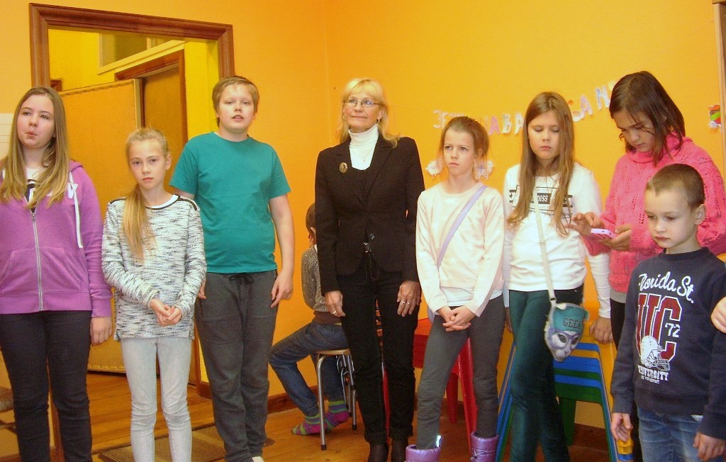 Pie neizsmeļamās mīlestības akas