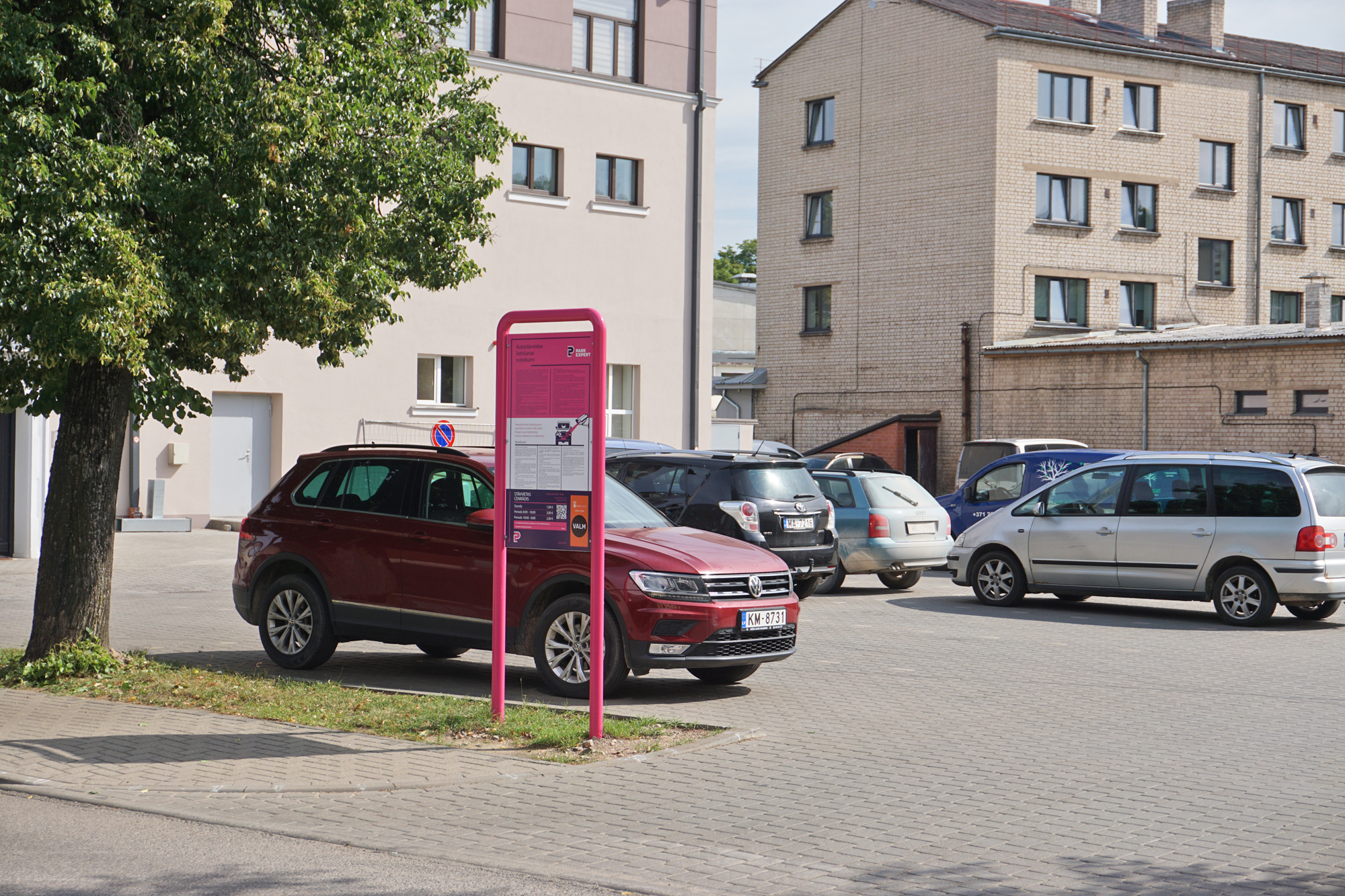 Pirmā maksas autostāvvieta Valmierā