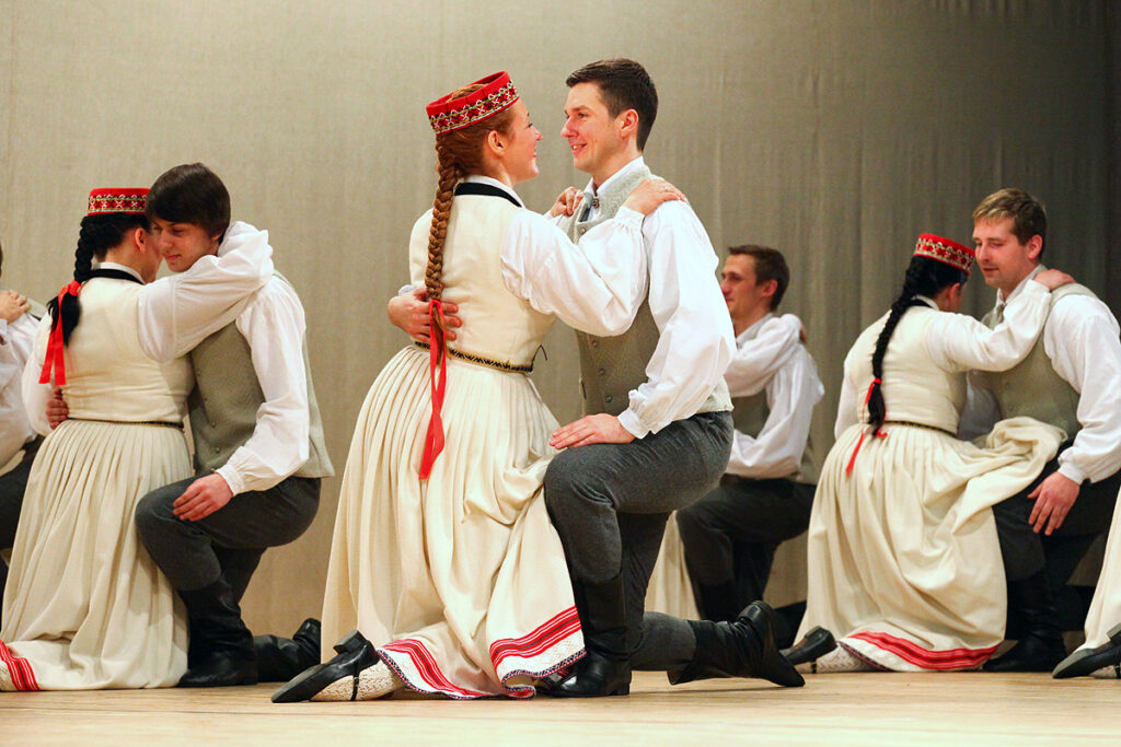 Pretī jauniem izaicinājumiem
