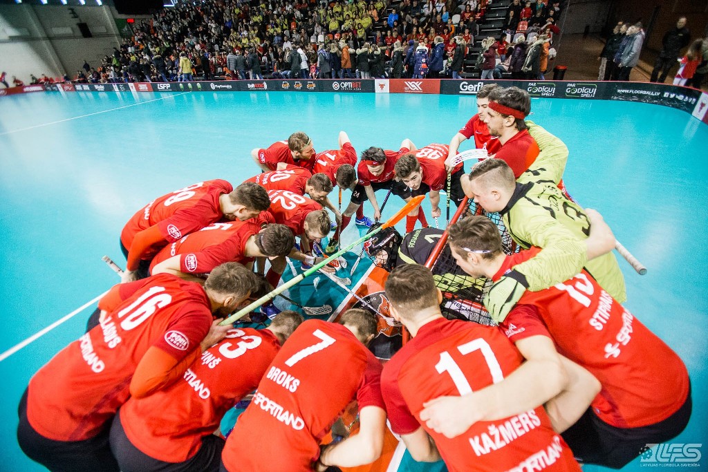 Pusfināli iesākušies karsti