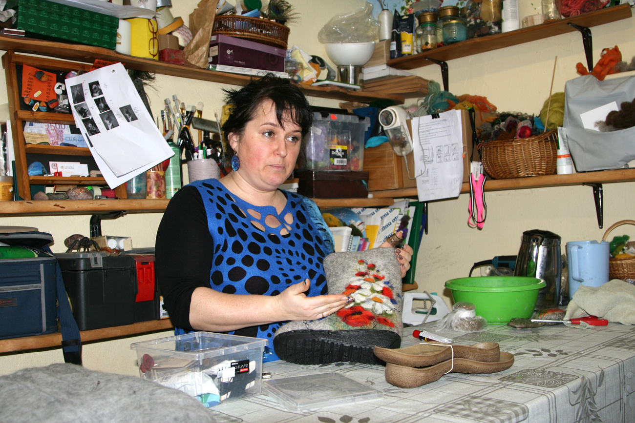 Rada zābakus kopā ar klientu