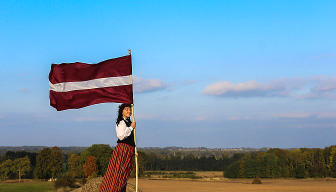 Radošums un patriotisms skolēnu darbos