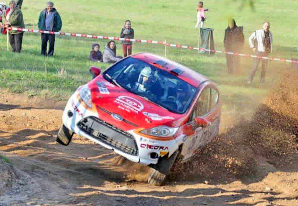 Rallijs viņu vaļā nelaiž!