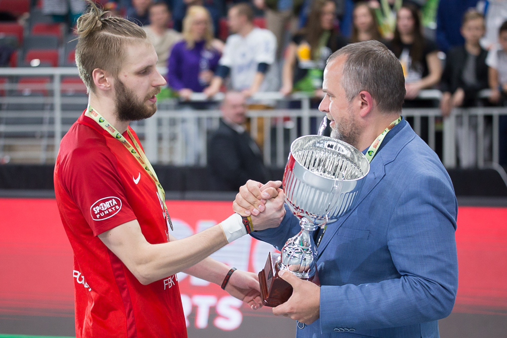 Raženajai florbola sezonai pielikts punkts
