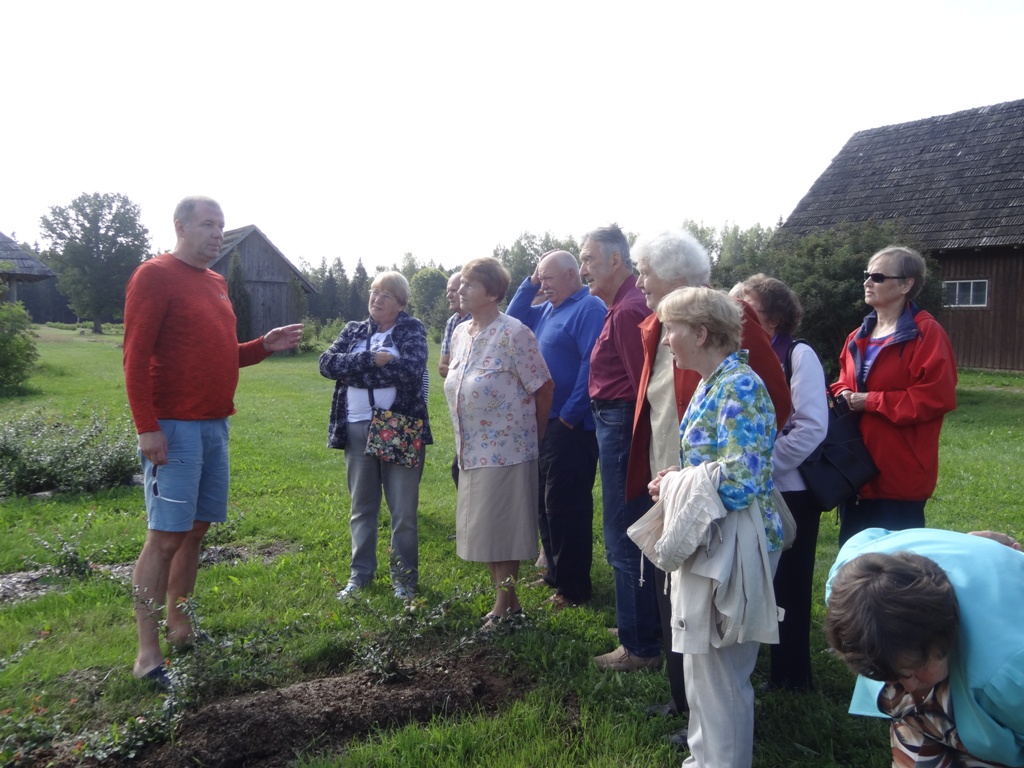 Rencēnu seniori pagasta interesantās vietās