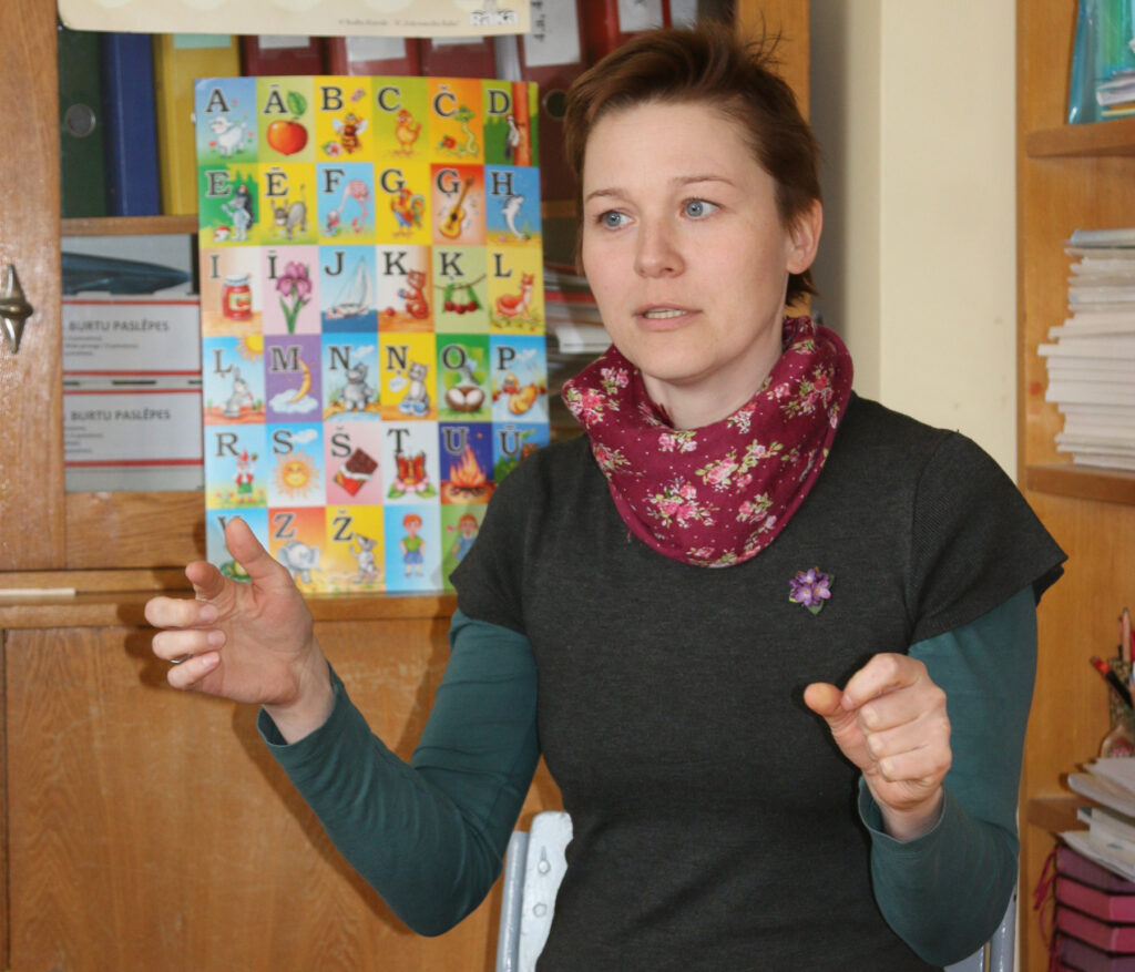 Reta ceļa gājēja