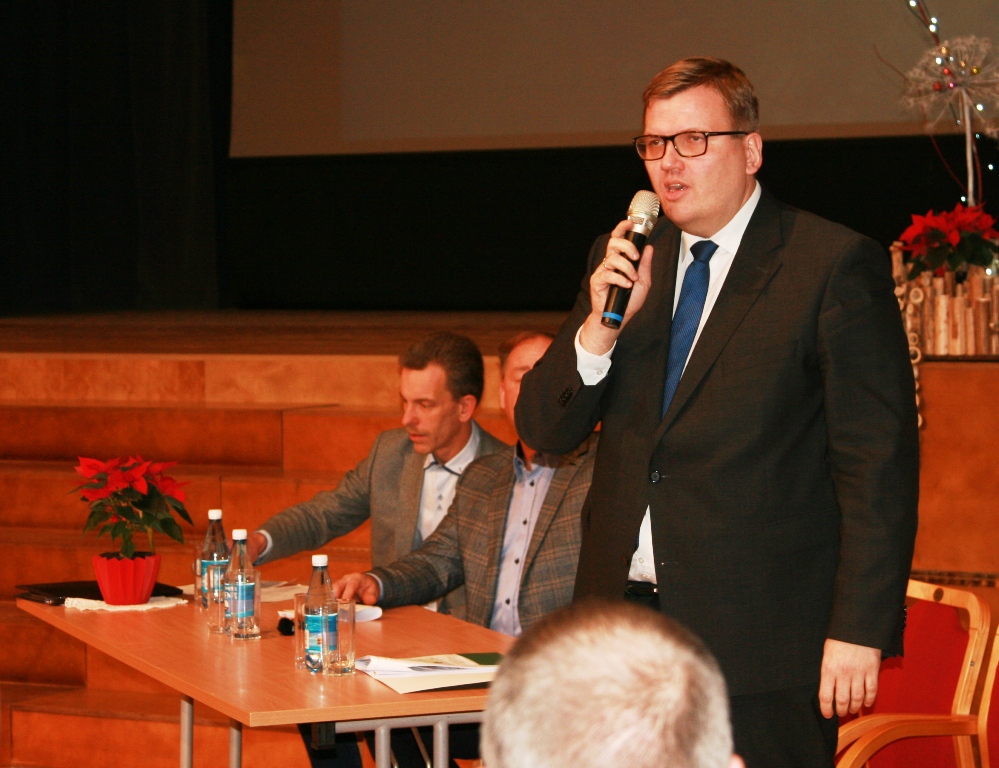 Rūjienā – diskusija ar VARAM ministru