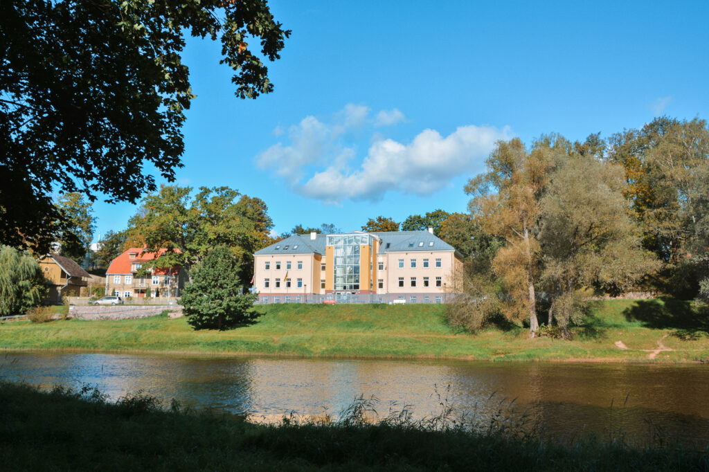 Sācies Valmieras Mūzikas skolas 105. dzimšanas dienas gads
