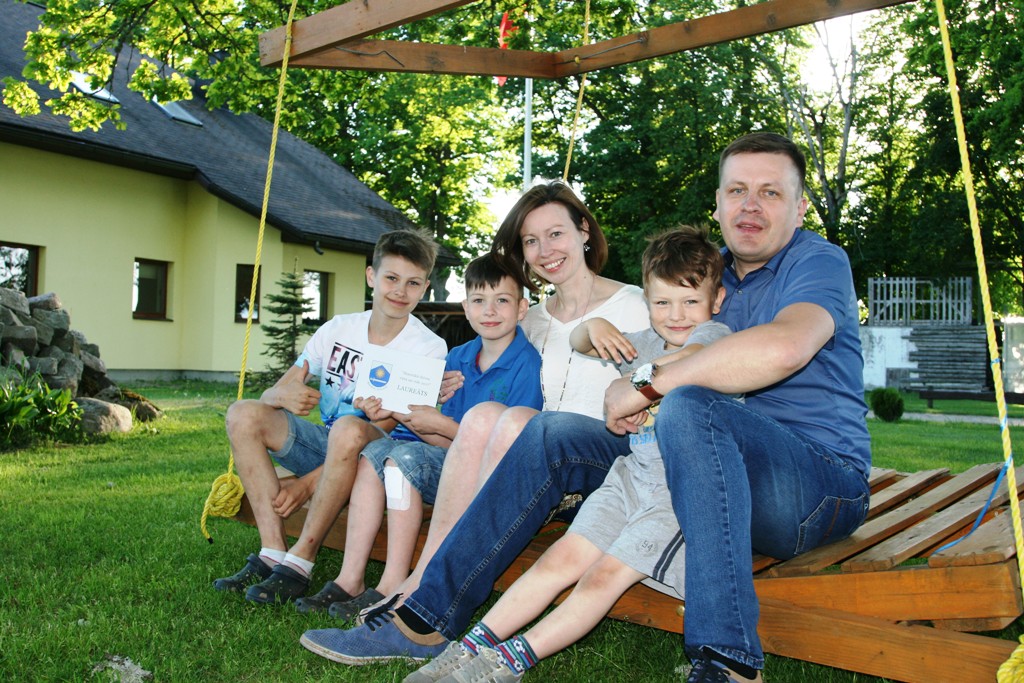 Savu sapni piepilda «Astoņu Jāņu ciemā»