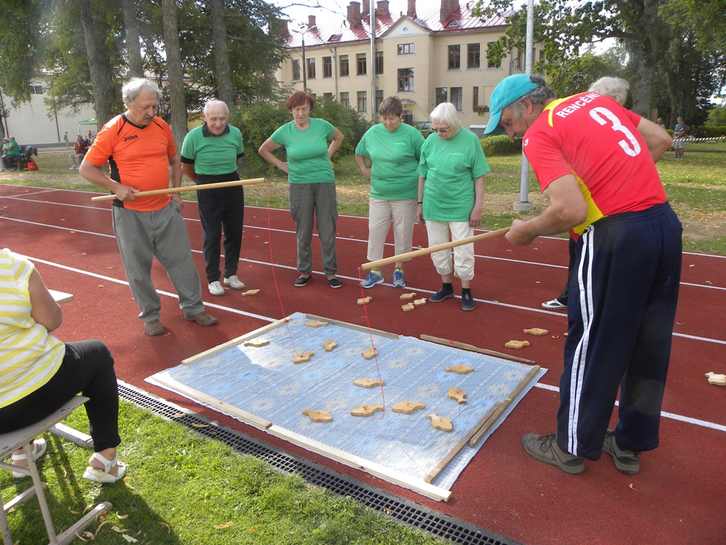 Seniori sporto Rencēnos