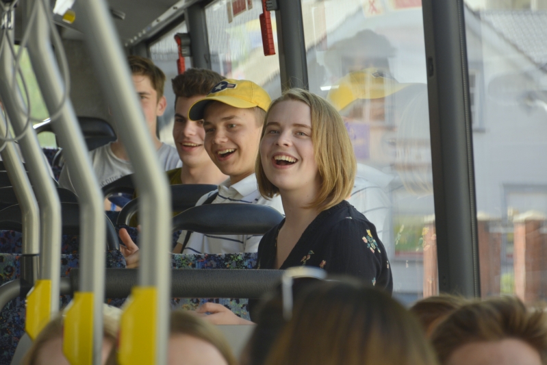 Sezonu atklāj muzikālie autobusi