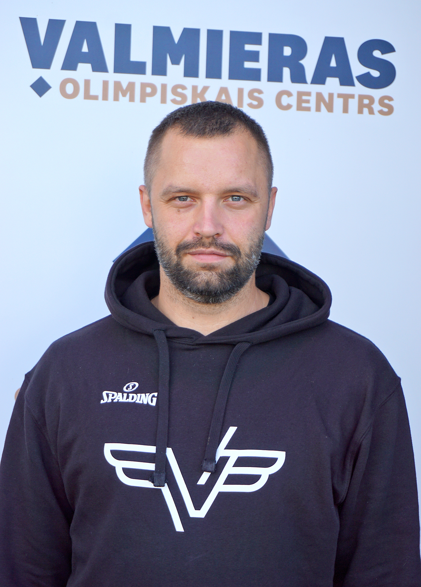 Šī komanda būs ar raksturu