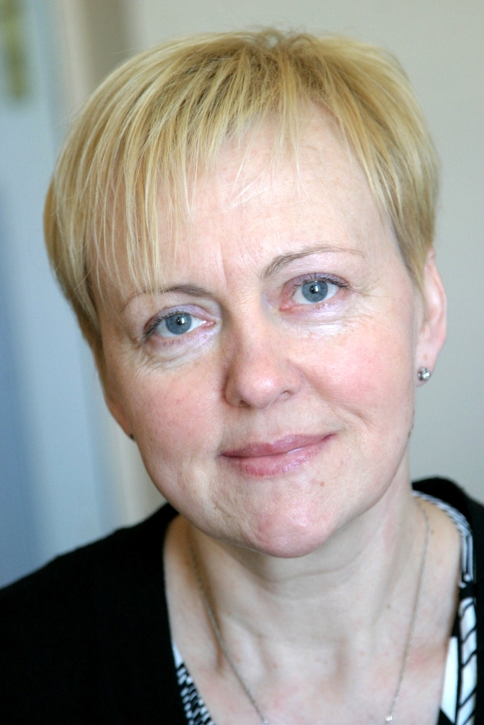 Sirds atvilkusi atpakaļ