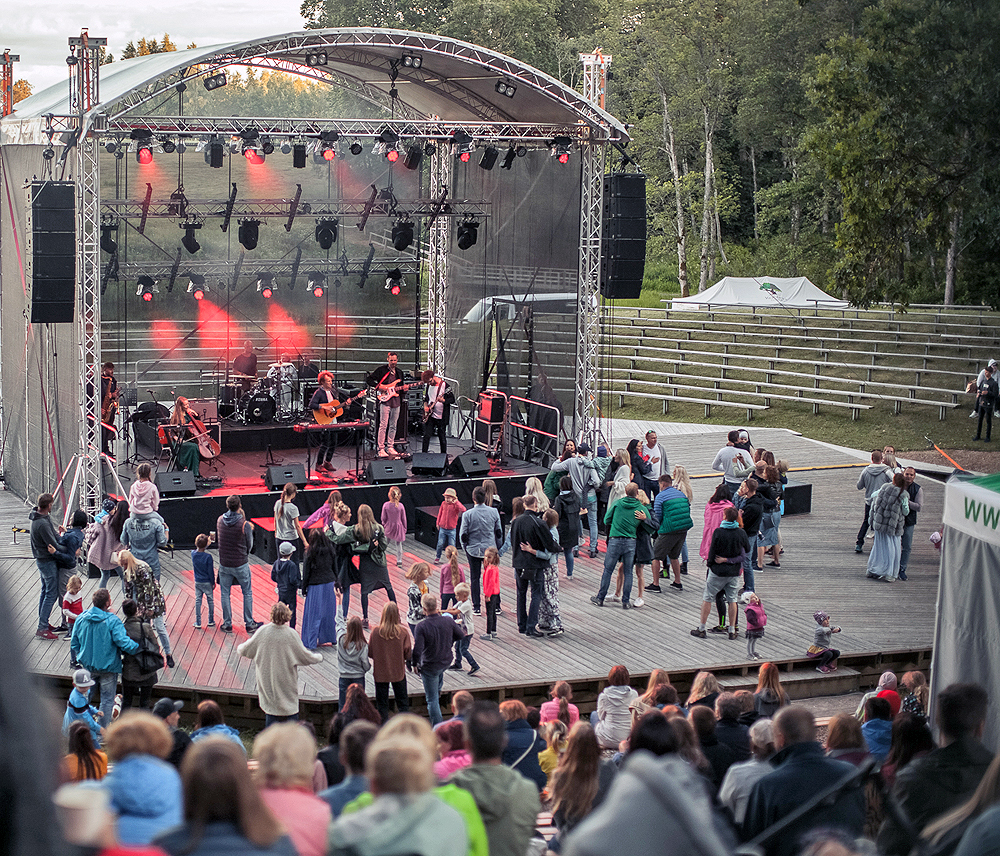 Skaņas virzīta kopā sanākšana – VIRZSKAŅA – Dikļos