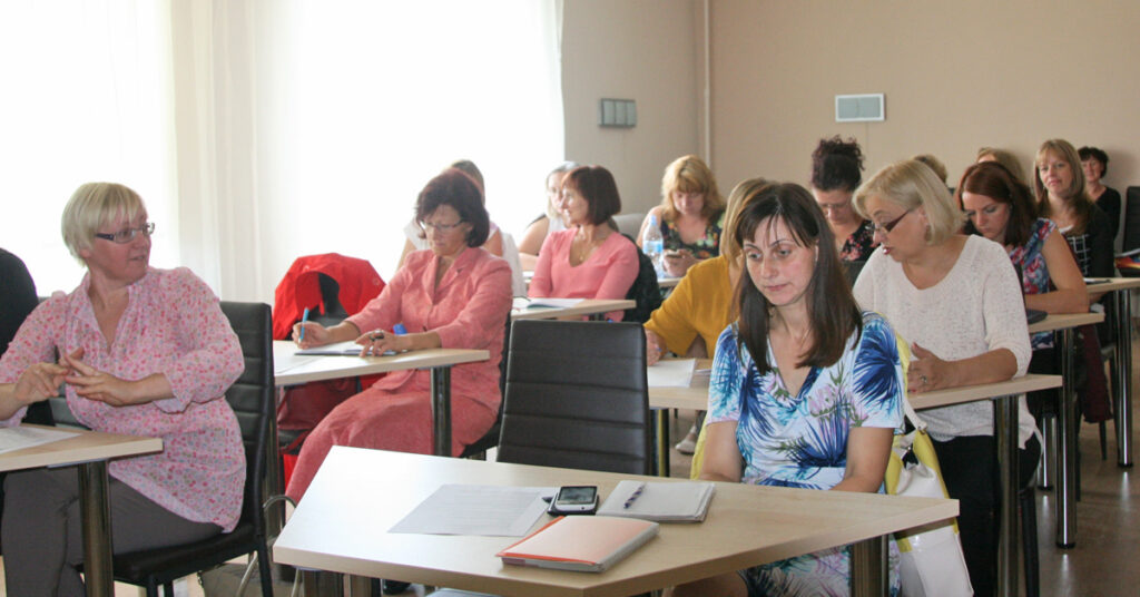 Skolas solā — pedagogi
