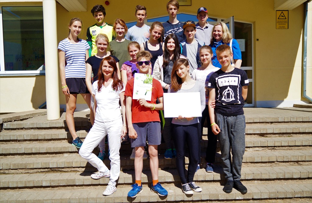 Skolēnu dāvana Latvijai