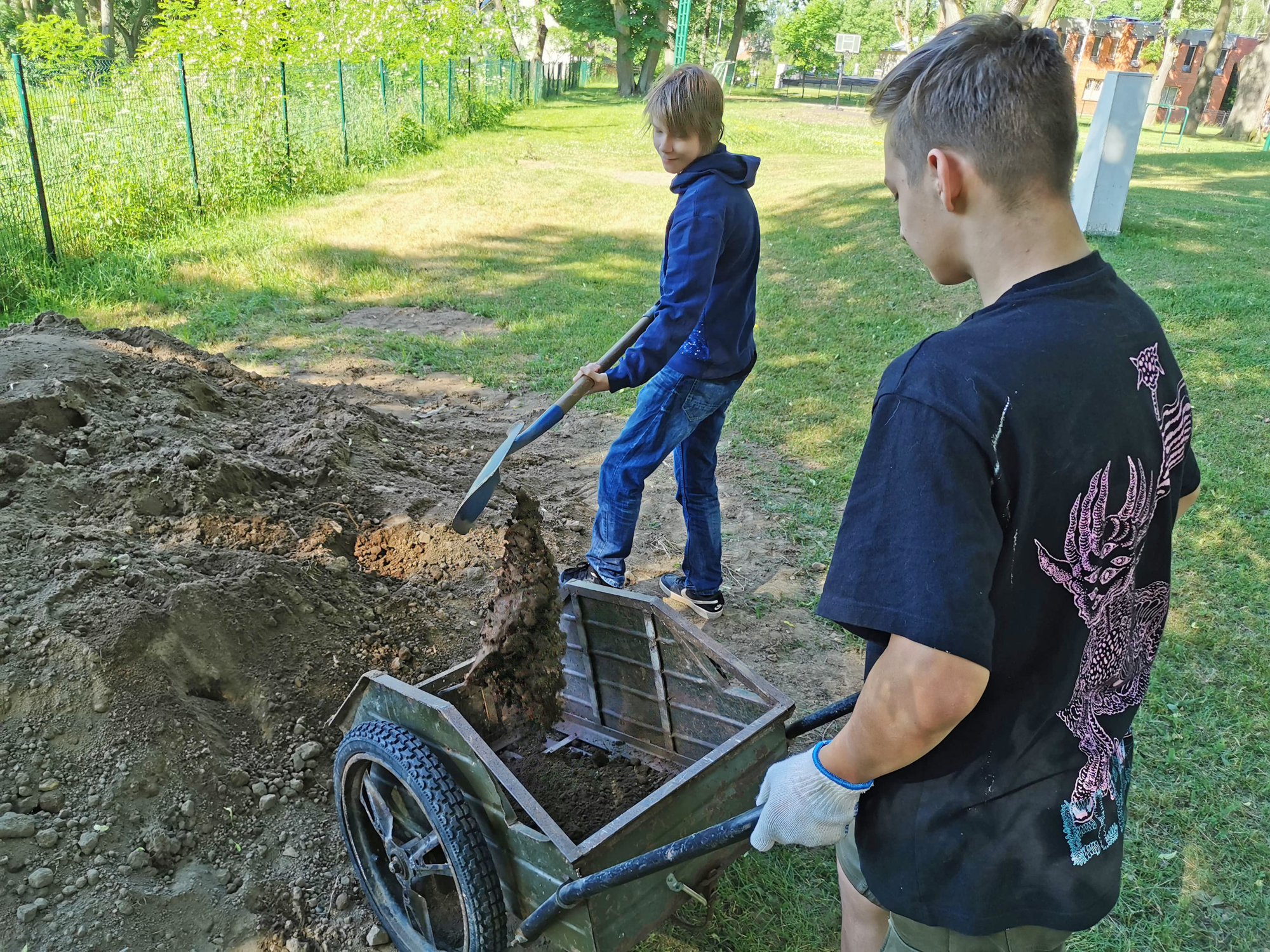 Skolēnu vasaras darbi – ne skolas solā