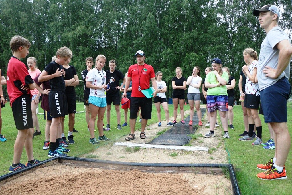 Sporta skolas pamatā — divdesmit florbolam veltīti gadi