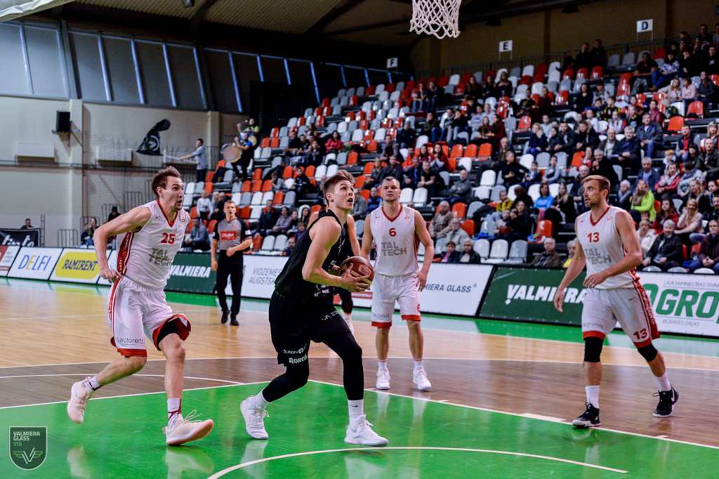 Studenti basketbola augstākajā līgā