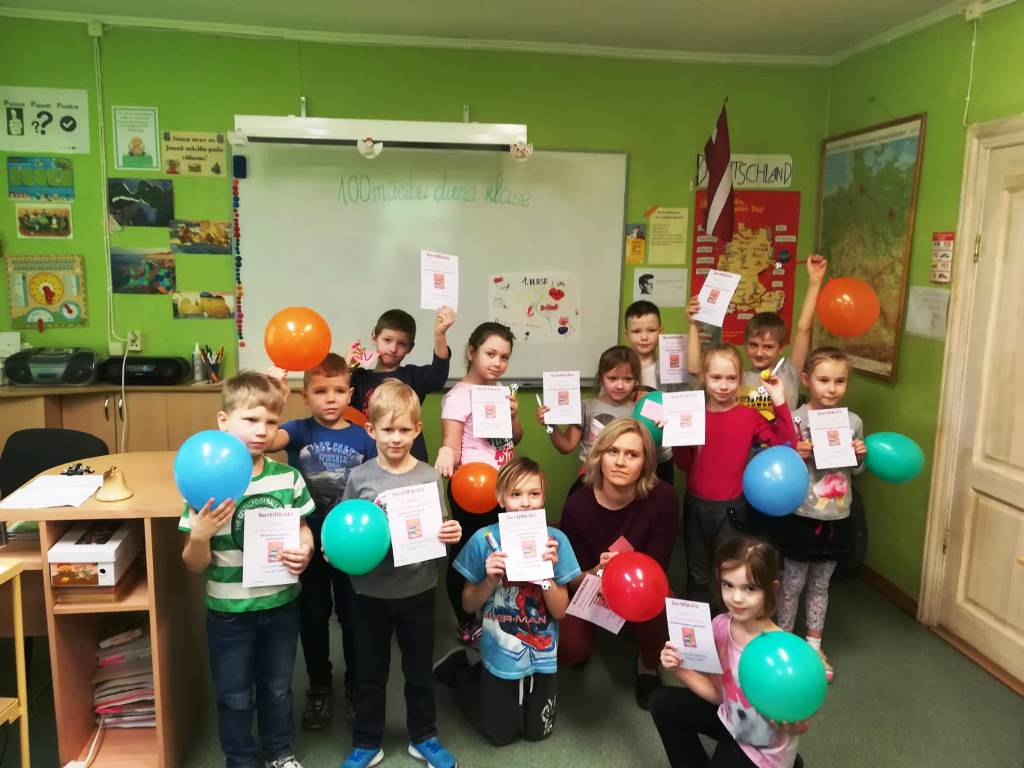Sveic simtajā mācību dienā