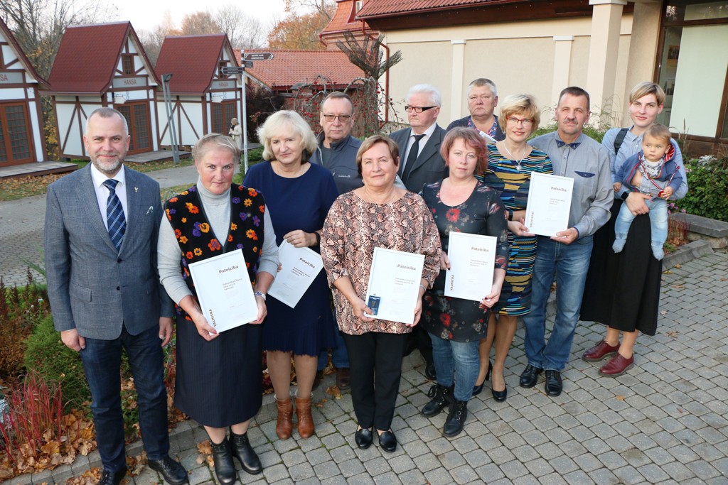 Sveikti sakoptāko un ziedošāko īpašumu saimnieki