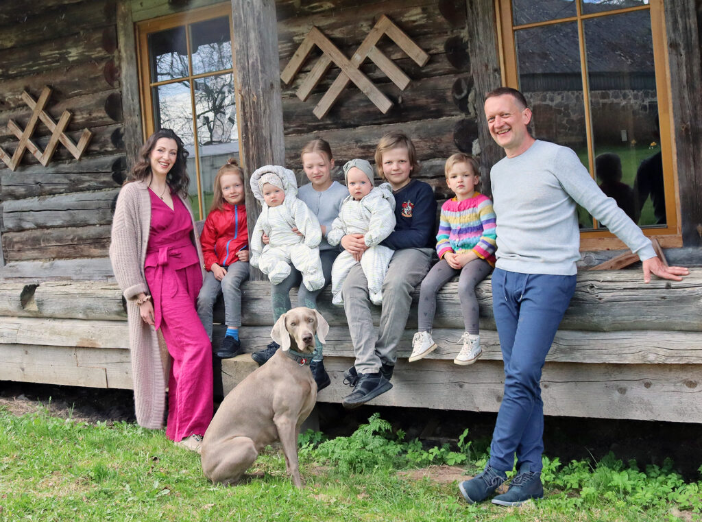 Svinam savu brīvību