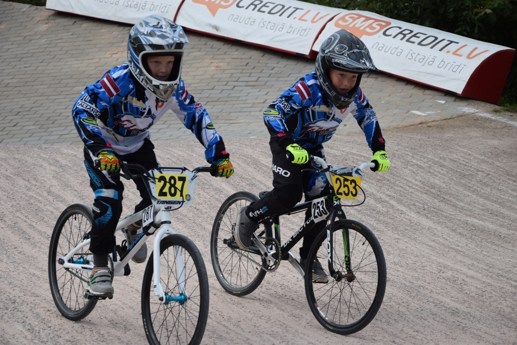 Tālavieši Latvijas BMX kausa 1. posma sacensībās Saldū