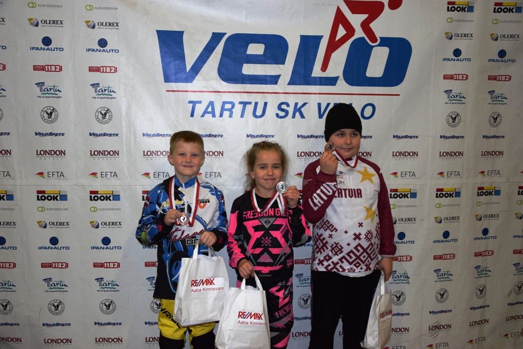 Tālavieši uz goda pjedestāla Tartu