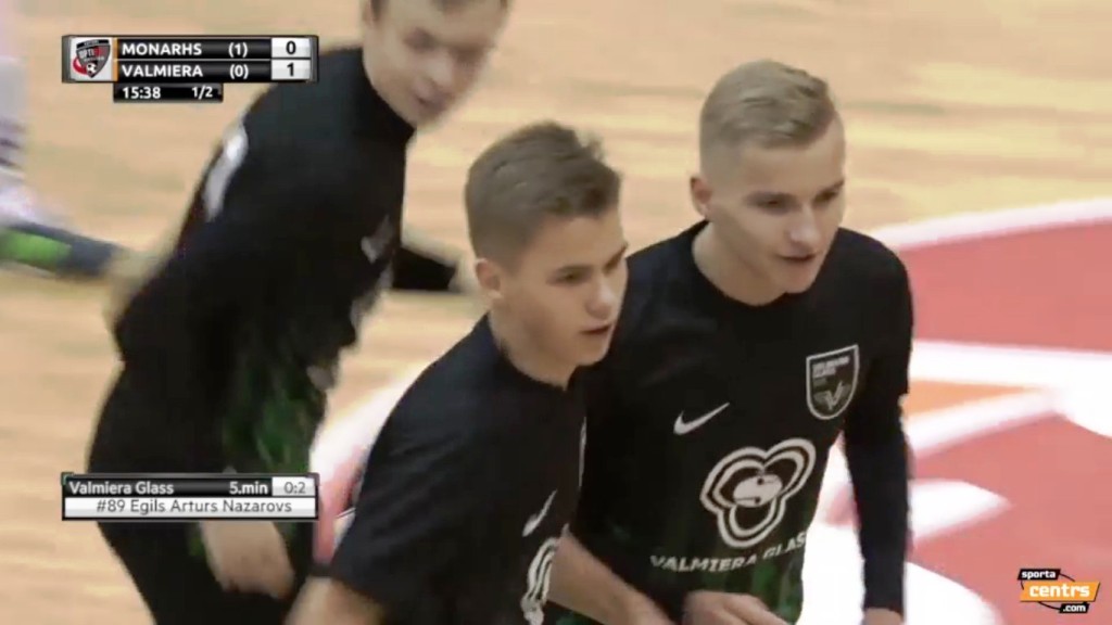 Telpu futbolisti virslīgā debitē ar uzvaru