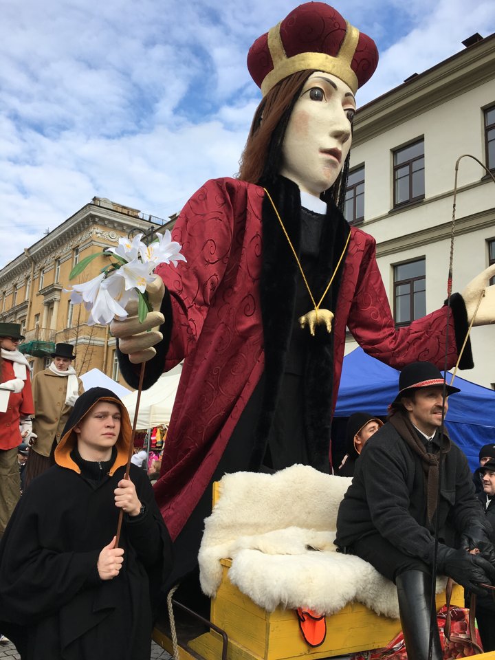 Tirgojoties sveicina Kazimiru