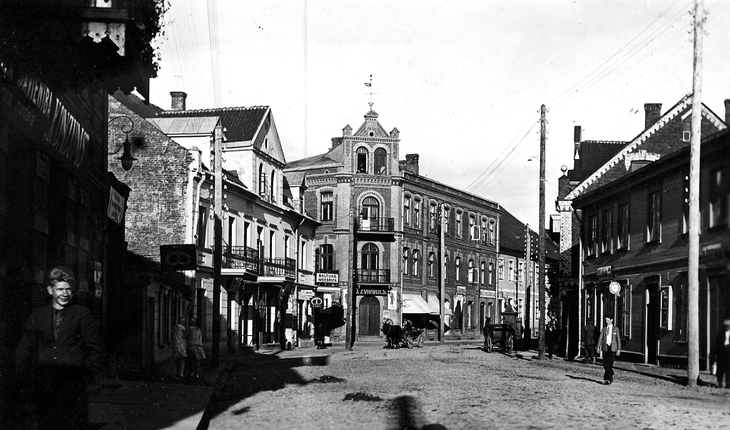 Trīsdesmitie