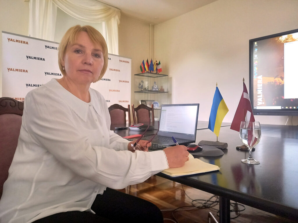 Ukraina sirdī un darbos