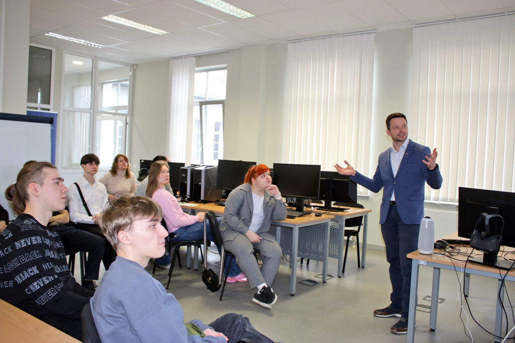 Ukraiņi iepazīst mūsu izglītības iestādes