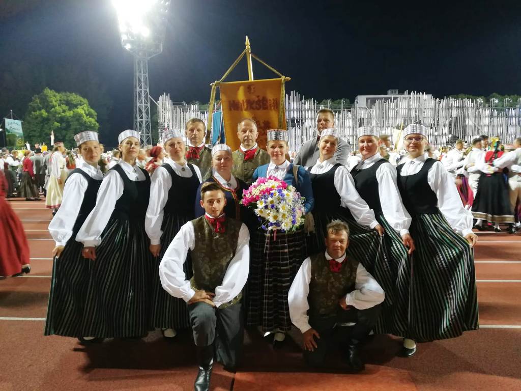 Uz emociju viļņa