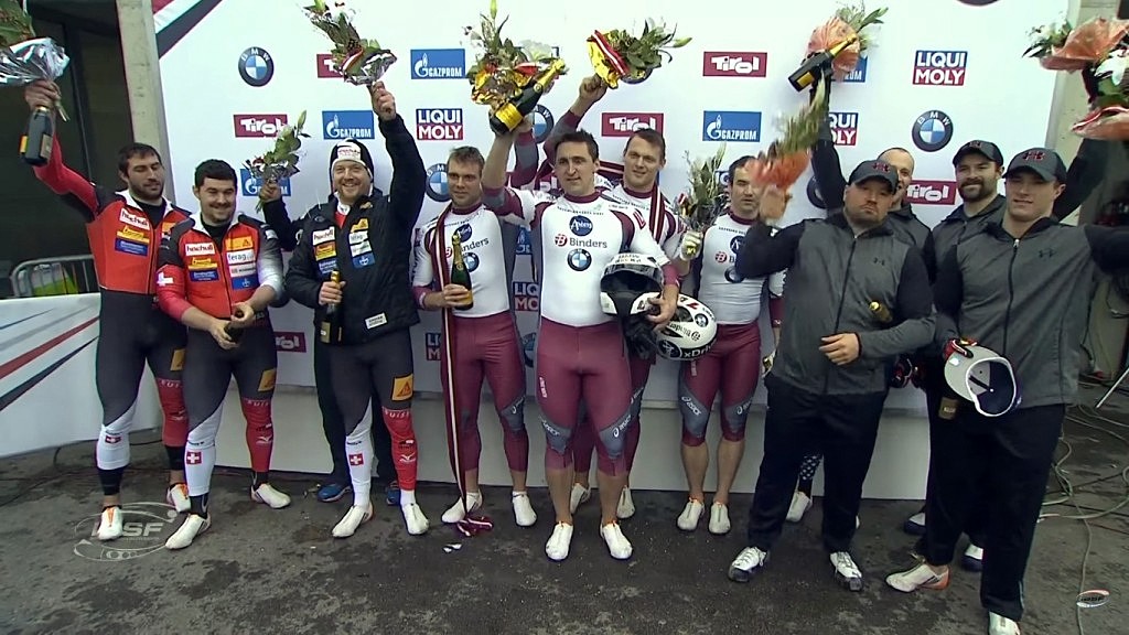 Uzvara pirms pasaules čempionāta