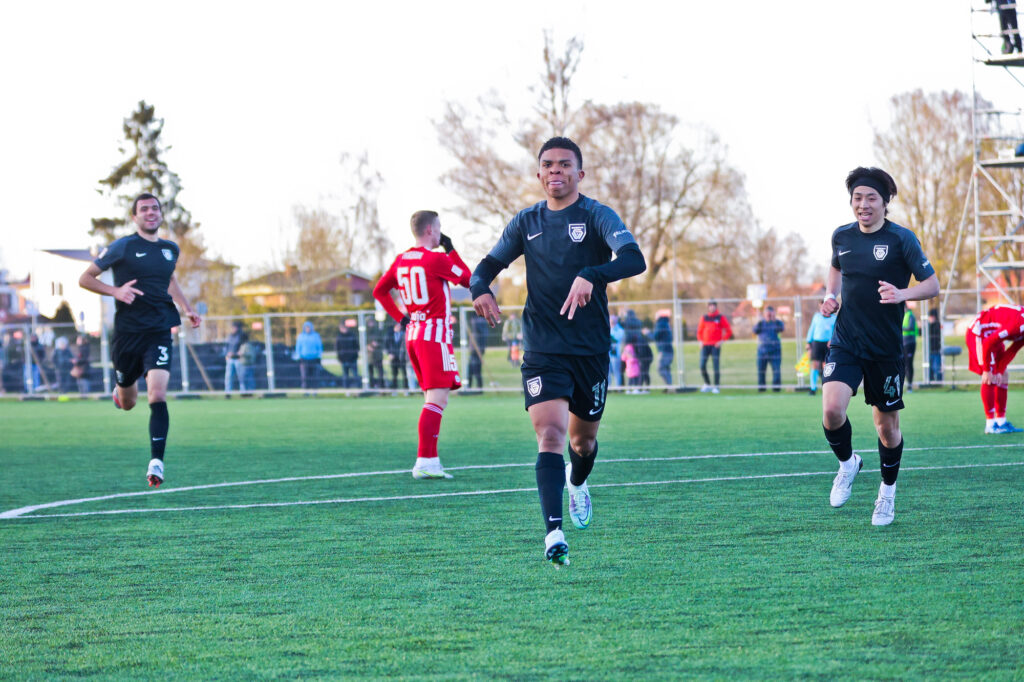 Vadībā izvirzās Valmiera FC