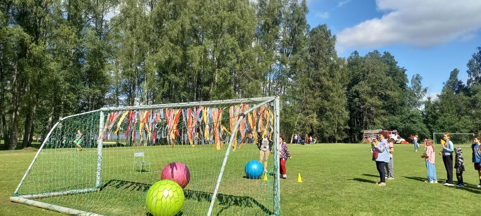 Vaidavas krastā sports un draudzība